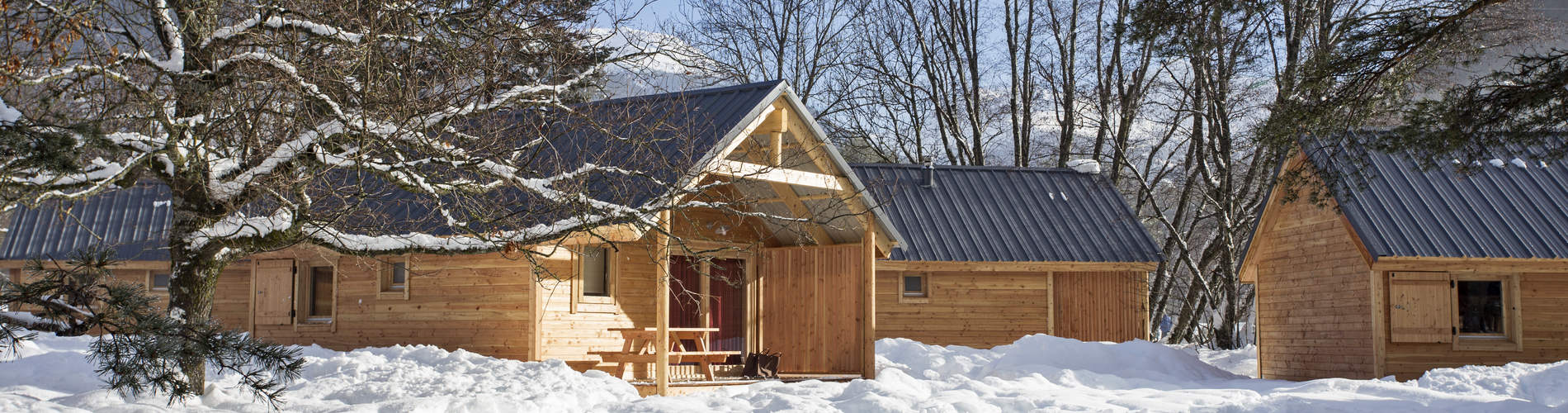 camping_huttopia_bourg_saint_maurice_chalets_bois camping_huttopia_bourg_saint_maurice_chalets_bois
